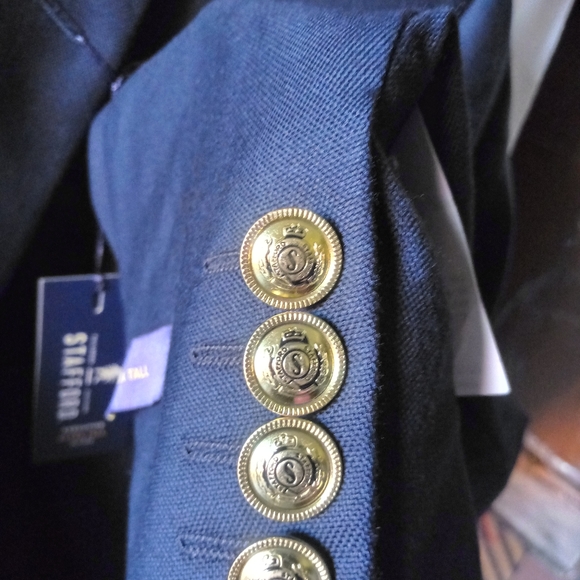 Stafford Big & Tall Executive Blazer - Picture 7 of 8